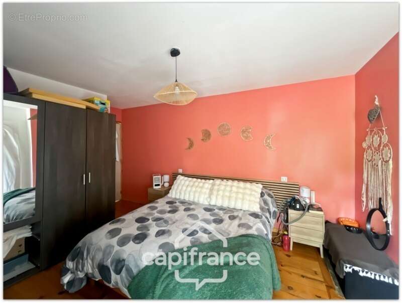 Maison à SAINTE-CECILE