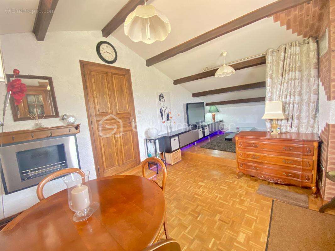 Maison à MONTELIMAR