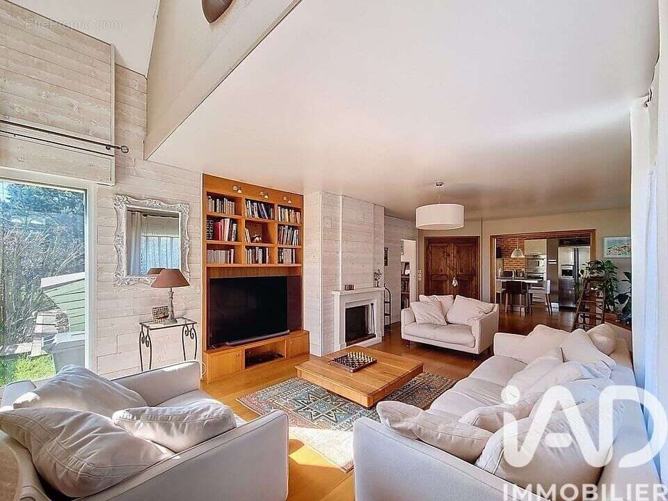 Photo 2 - Maison à LIVERDY-EN-BRIE