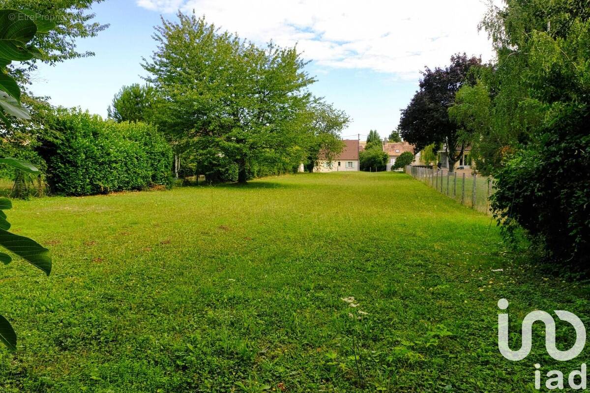 Photo 1 - Terrain à VILLE-SAINT-JACQUES