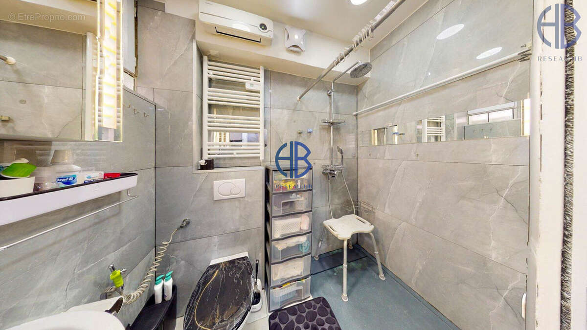 Appartement à PARIS-19E
