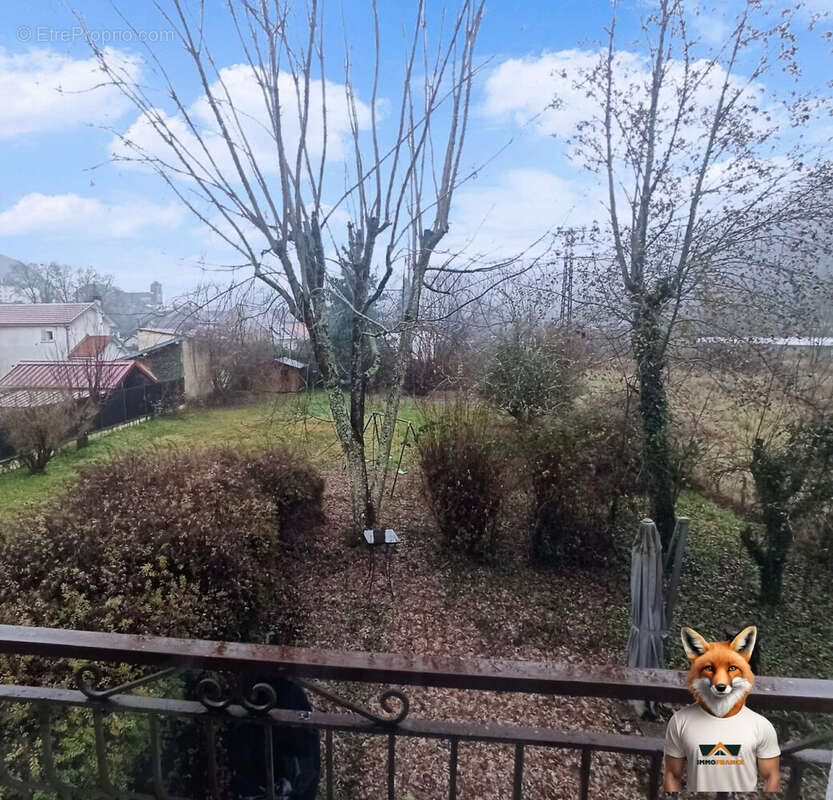 Maison à MONTGESOYE