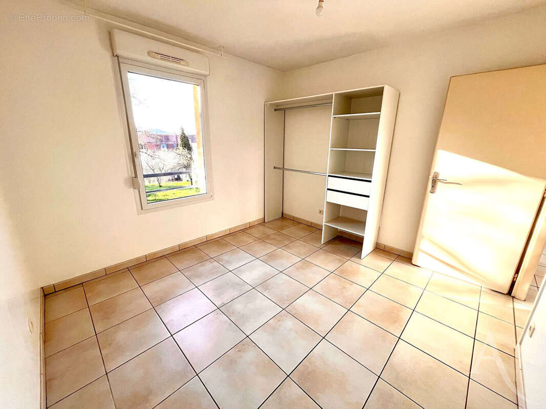 Metz Queuleu F2 avec jardin terrasse privative + parking - photo 10
