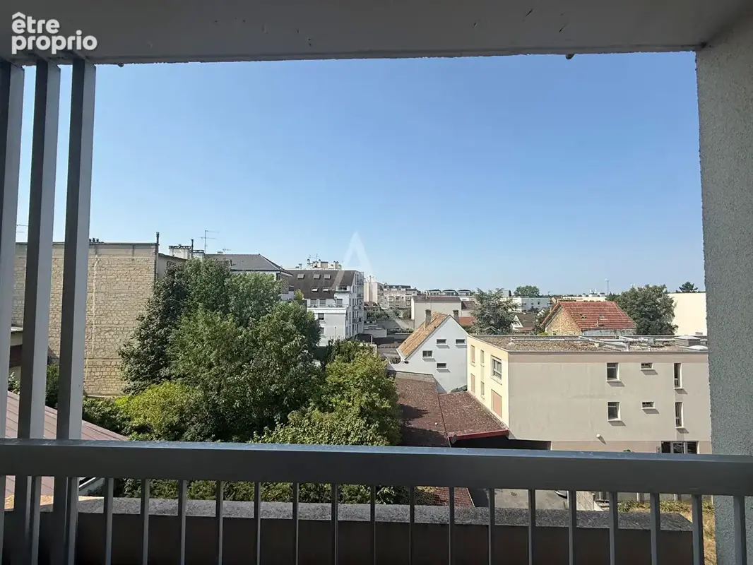 À vendre - F2 Chelles 8 minutes à pied de la gare - photo 4