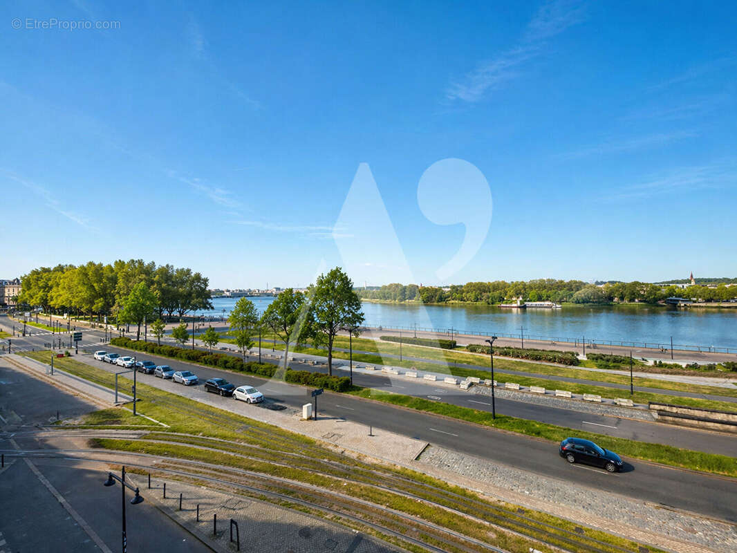 ARCHITECTURE AVEC VUE - 1800 - Appartement traversant avec ascenseur - photo 4