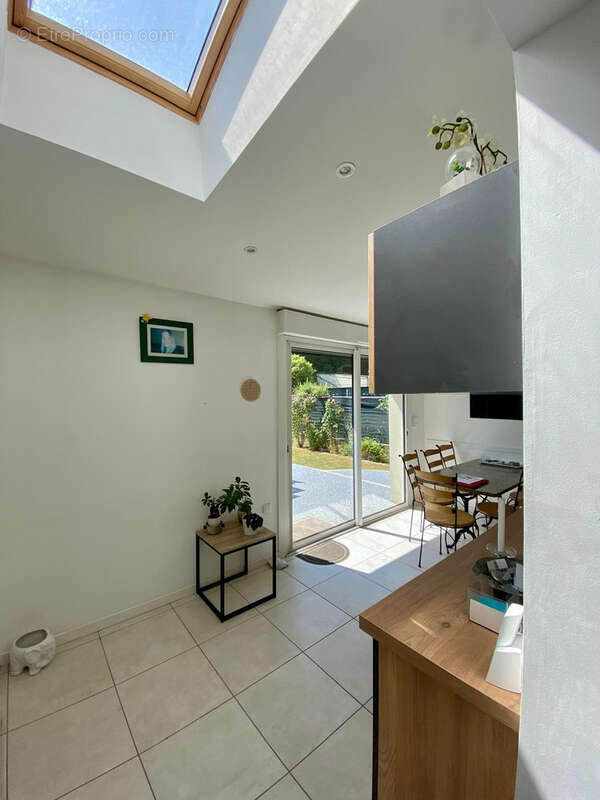 Maison familiale avec jardin et garage   quartier calme Saint-Martin - photo 2