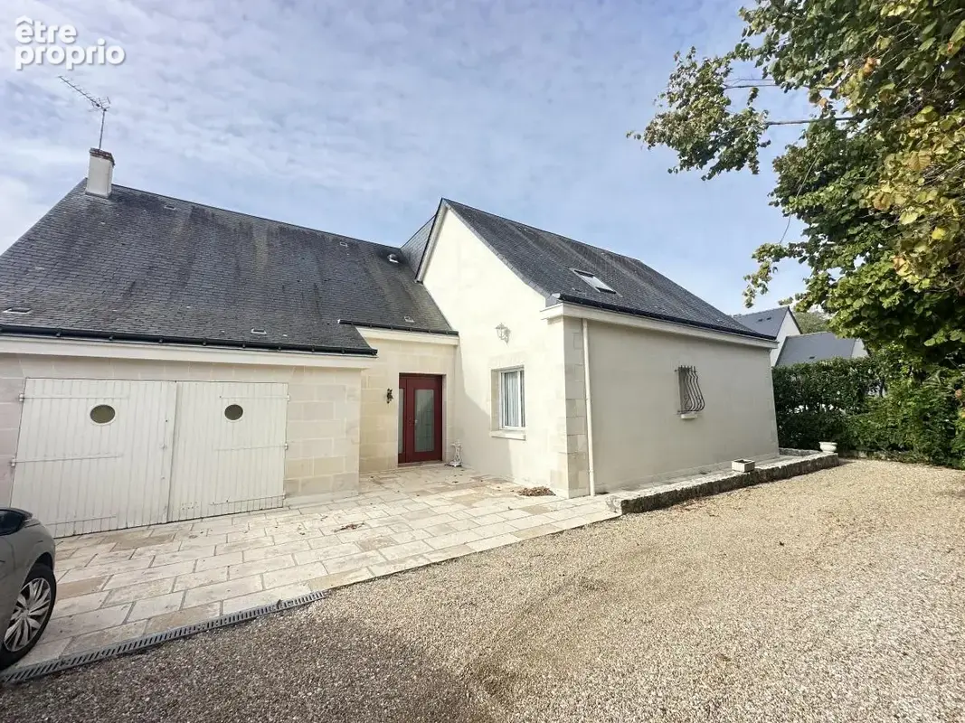 Maison 6 pièces 242 m² à vendre à Veigne (37250) - photo 4