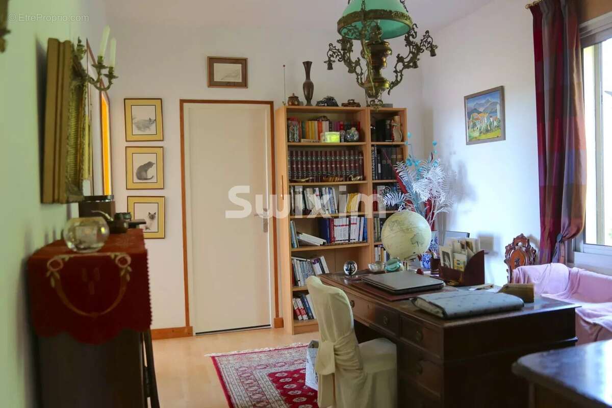 Maison à MOURS-SAINT-EUSEBE