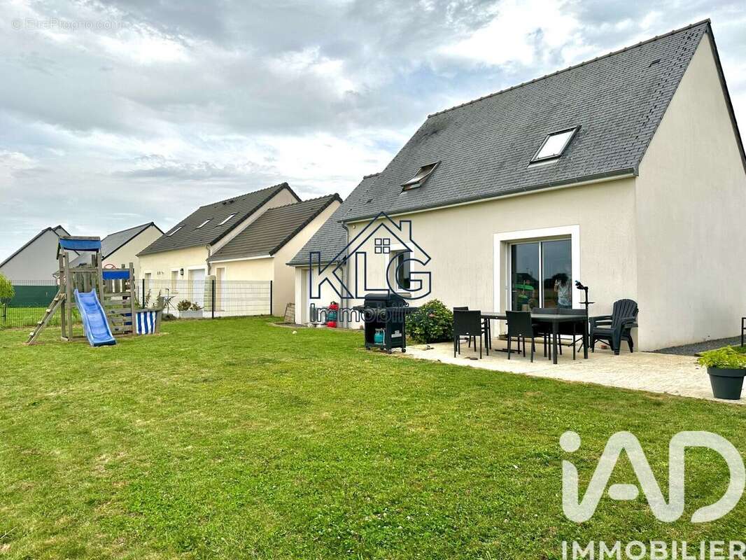 Maison 120 m² à Sours  - photo 3