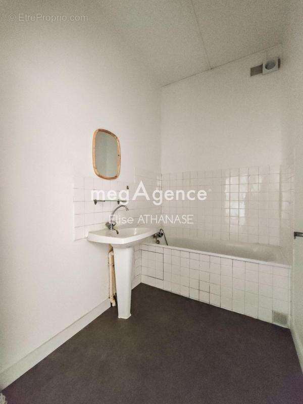 Appartement à FOUGERES