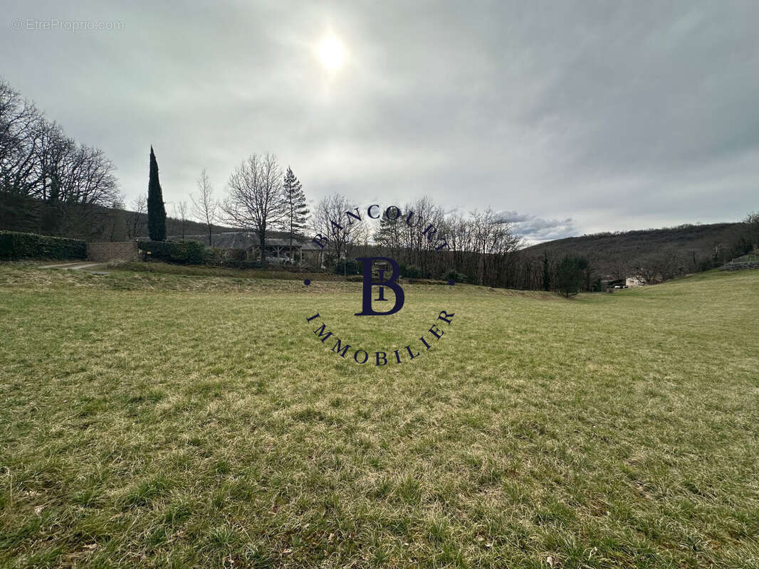 Terrain à CHASTEAUX