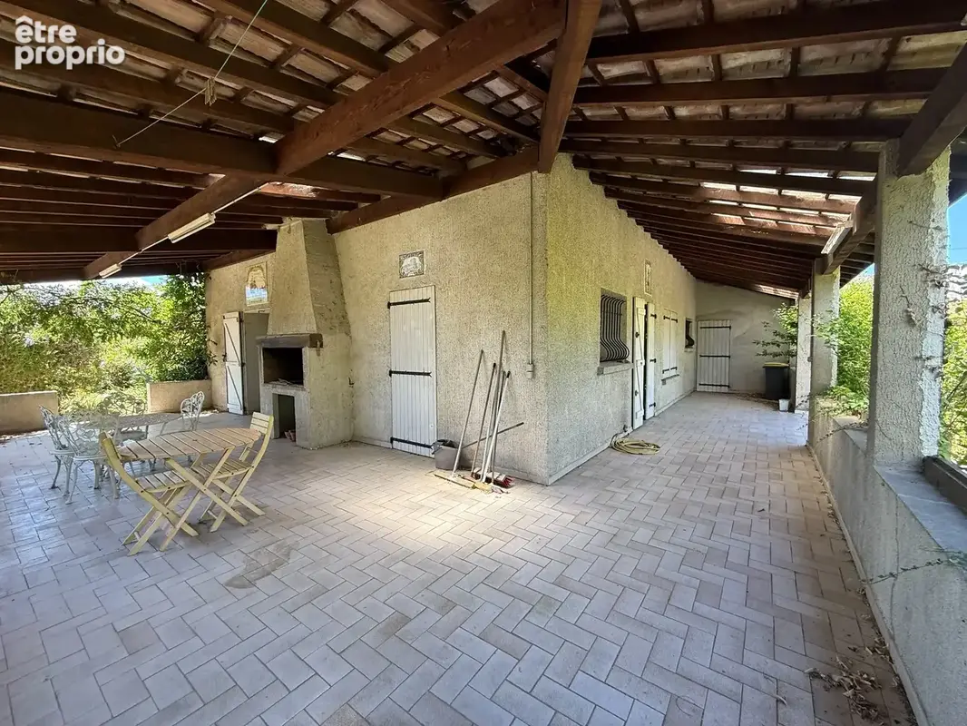 Maison de plain pied  avec piscine sur 2420 m2 de terrain arbore - photo 26