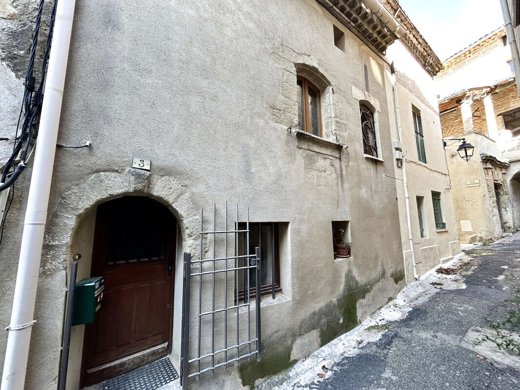 Maison à SAINT-QUENTIN-LA-POTERIE