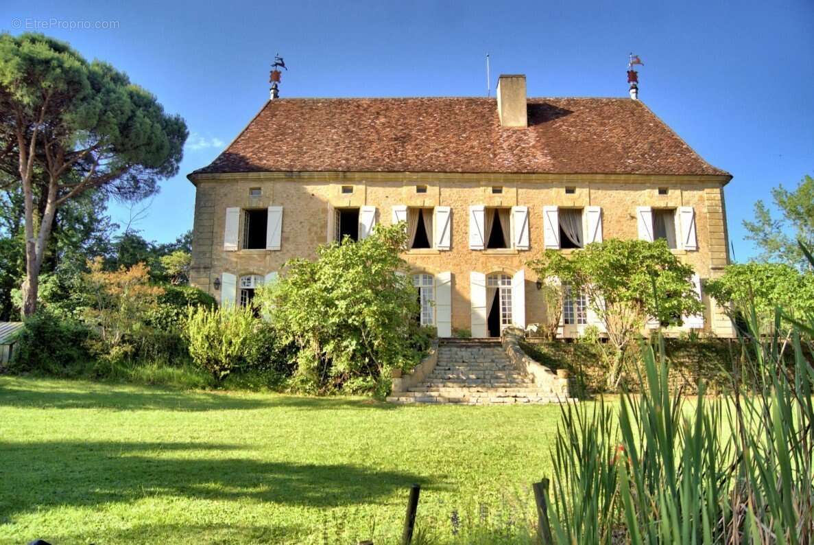 Maison à PAUNAT