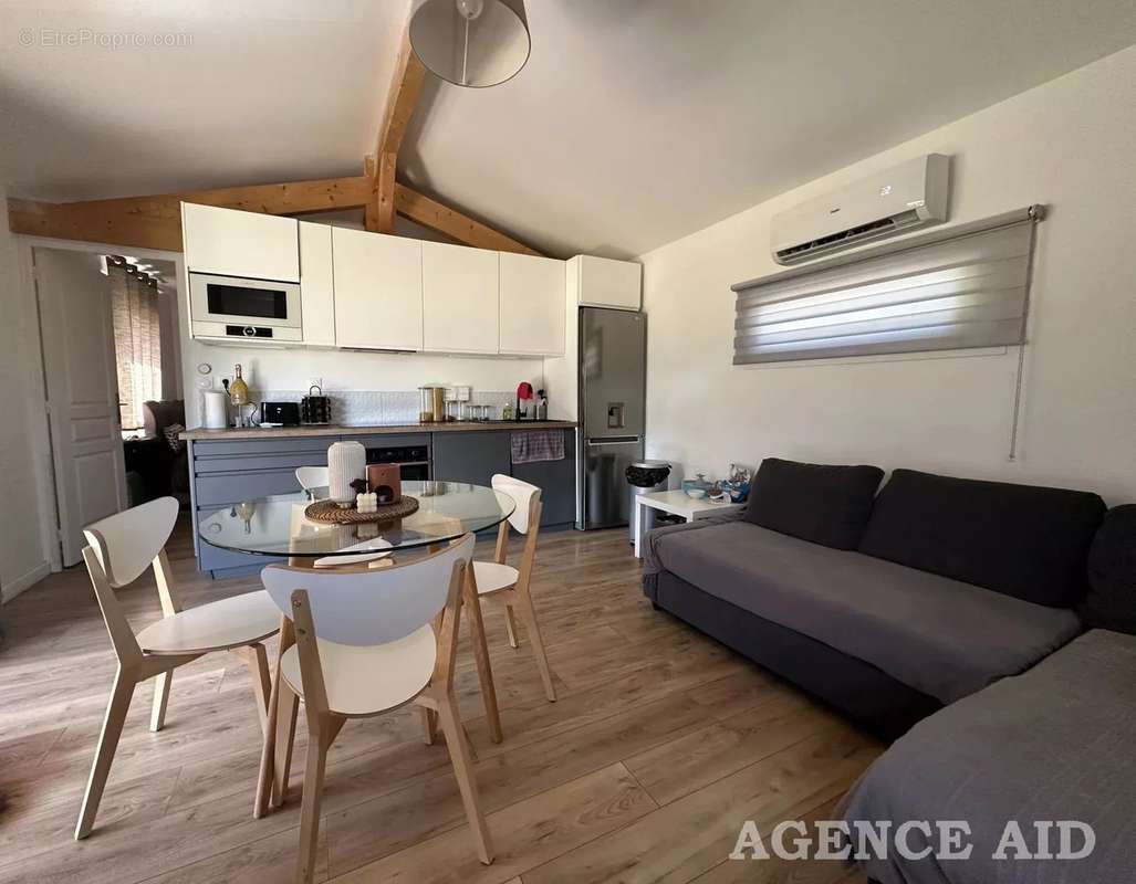 Maison à CUGES-LES-PINS