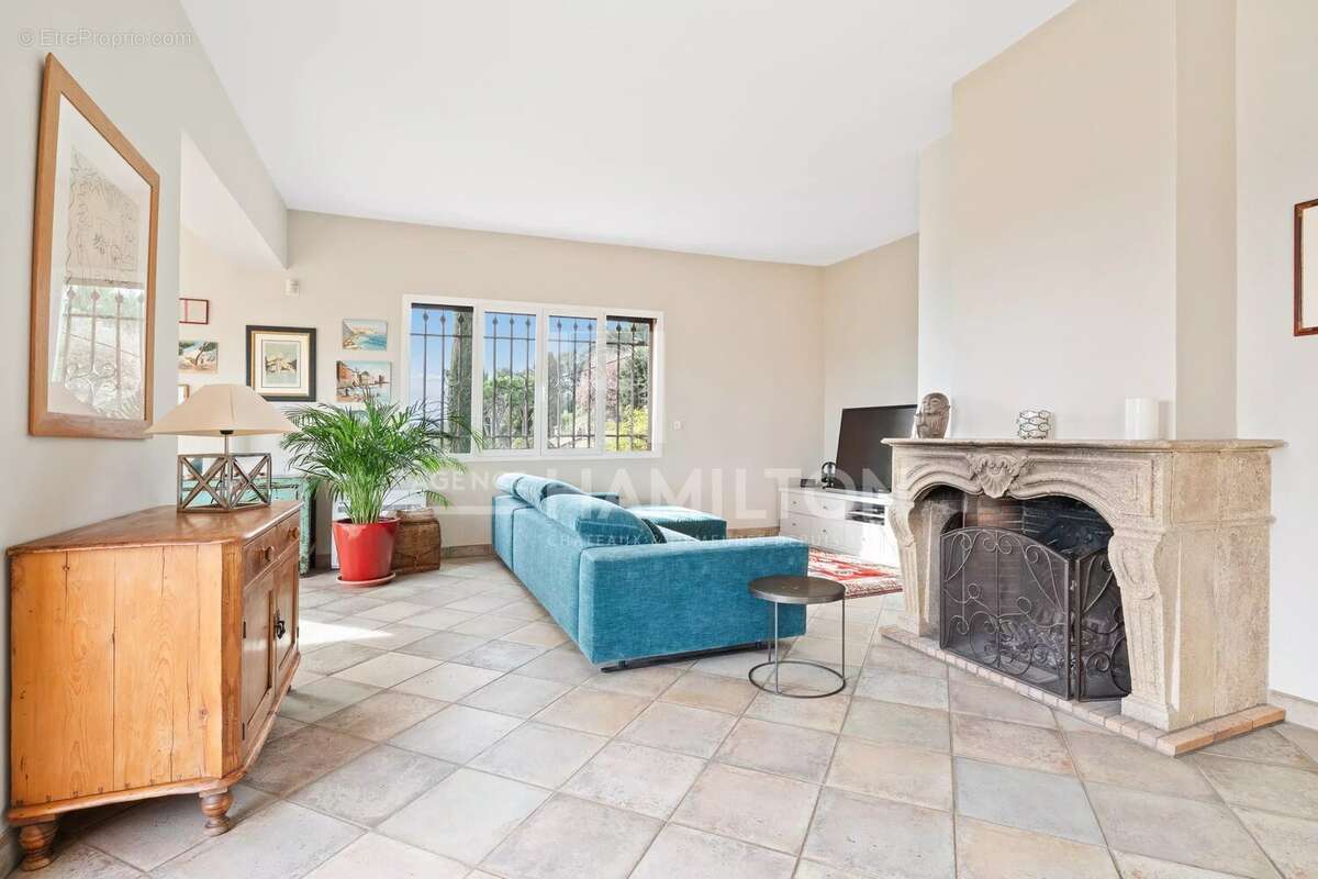 Maison à LA COLLE-SUR-LOUP