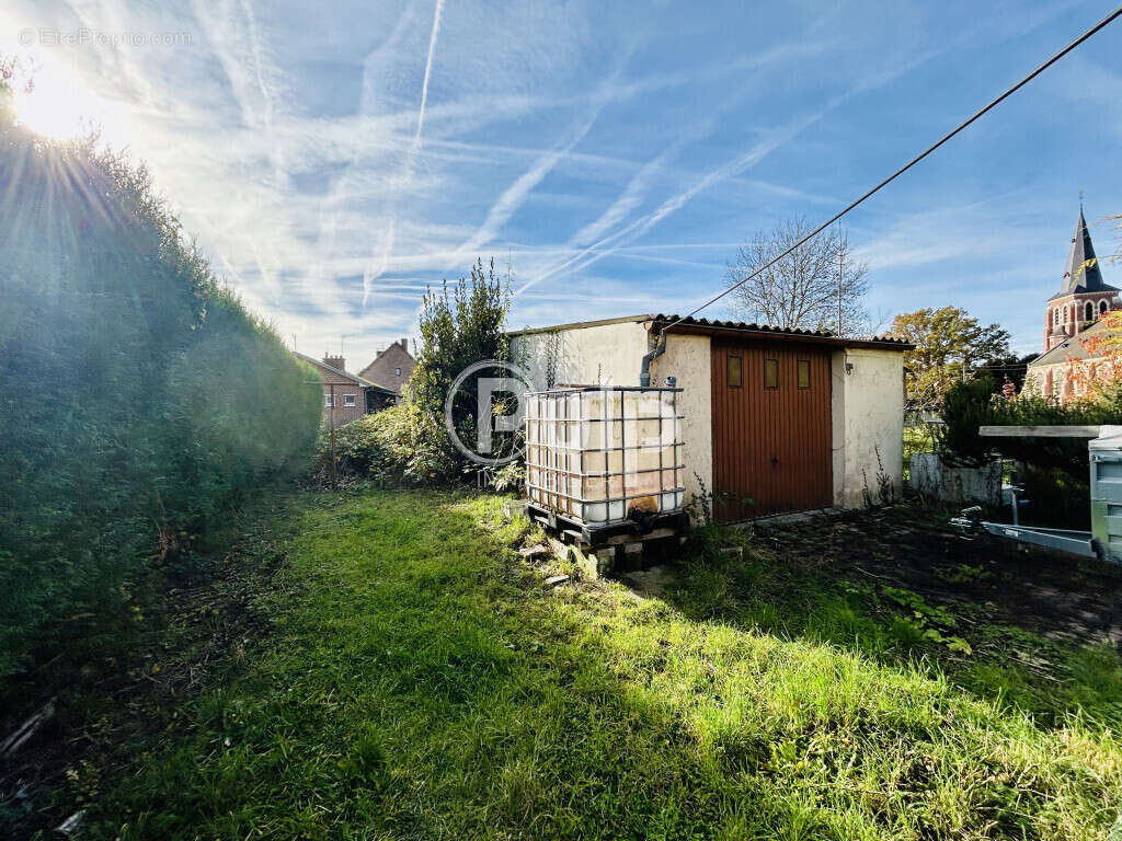 Maison mitoyenne partiellement rénovée - 122 m² - 4 chambres - Inchy-en-Artois - photo 13