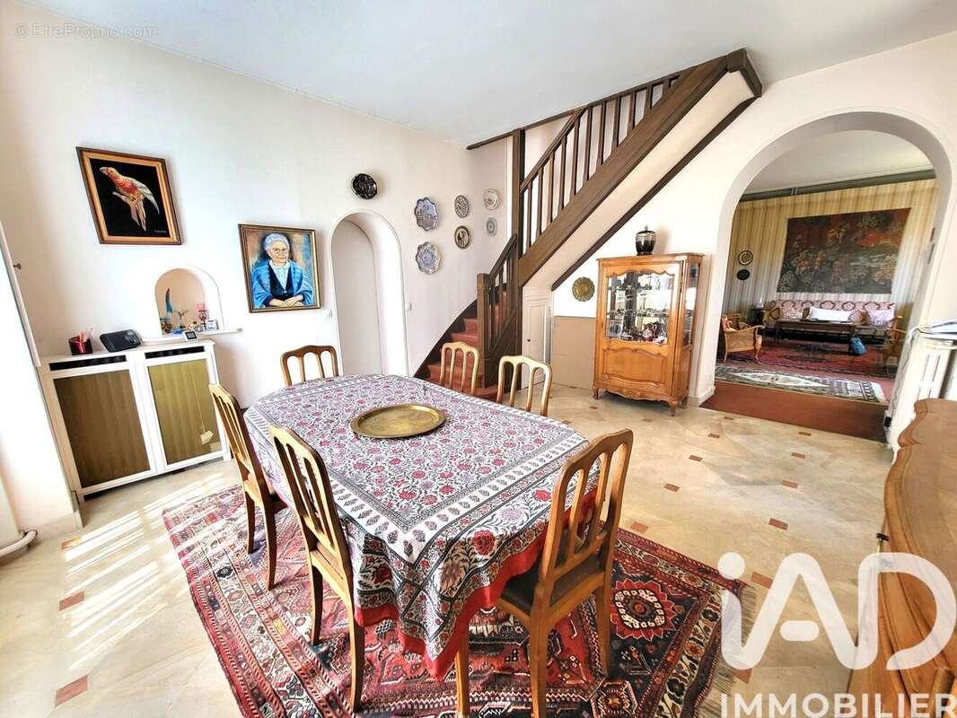 Photo 6 - Maison à JOUY-EN-JOSAS