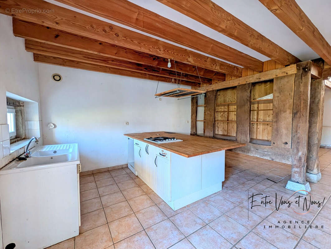 Maison à AILLAS