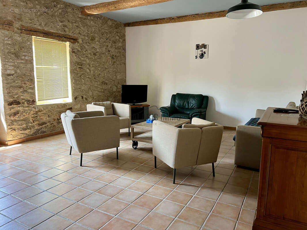 Maison à BOUTENAC