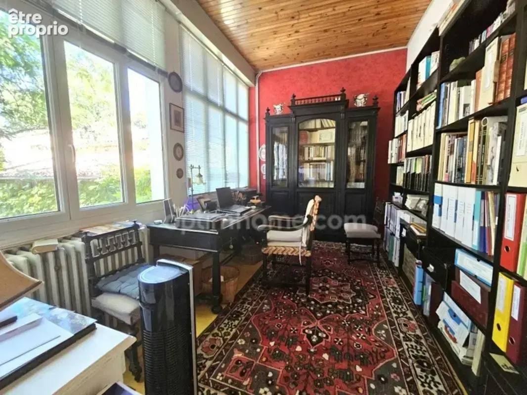 Coup de cœur à Nersac — Demeure de charme de 244 m² et 5 chambres, aux prestations haut de gamme. 10 pièces NERSAC (16) - photo 6