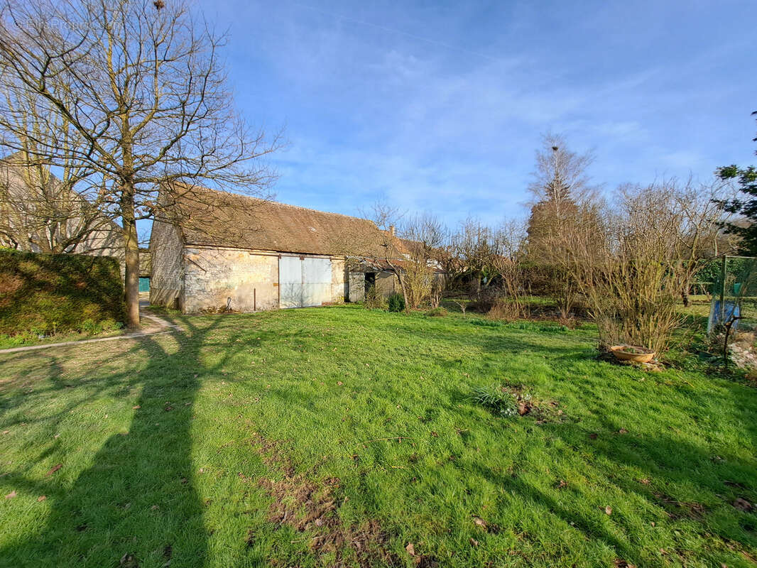 Maison à PONT-SUR-YONNE