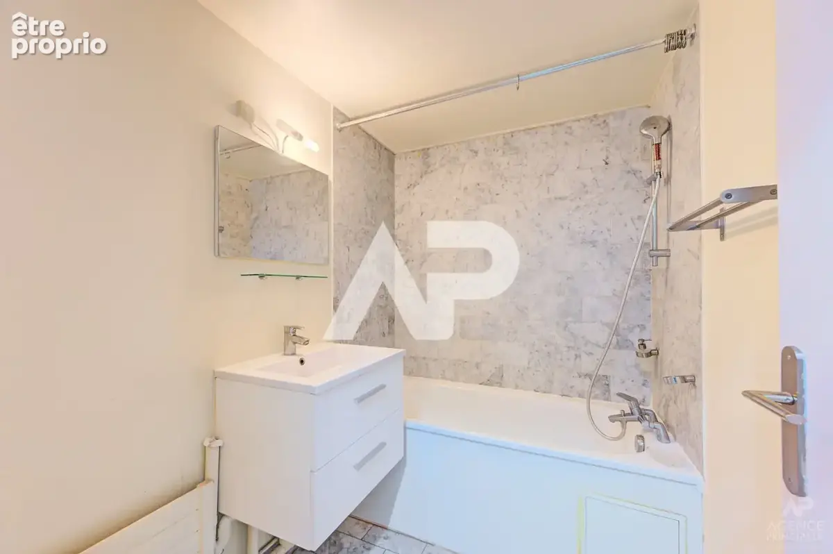 Appartement Rueil Malmaison 1 pièce(s) 31.83 m2 - photo 12