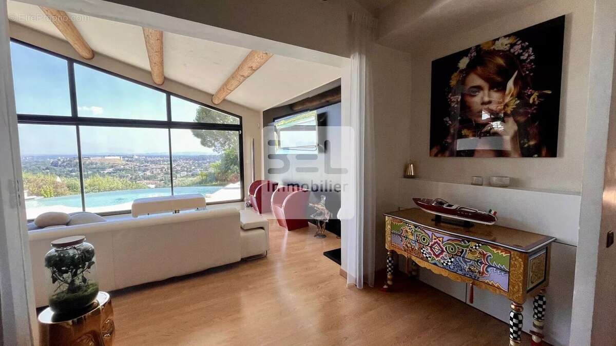 Maison à VILLENEUVE-LES-AVIGNON