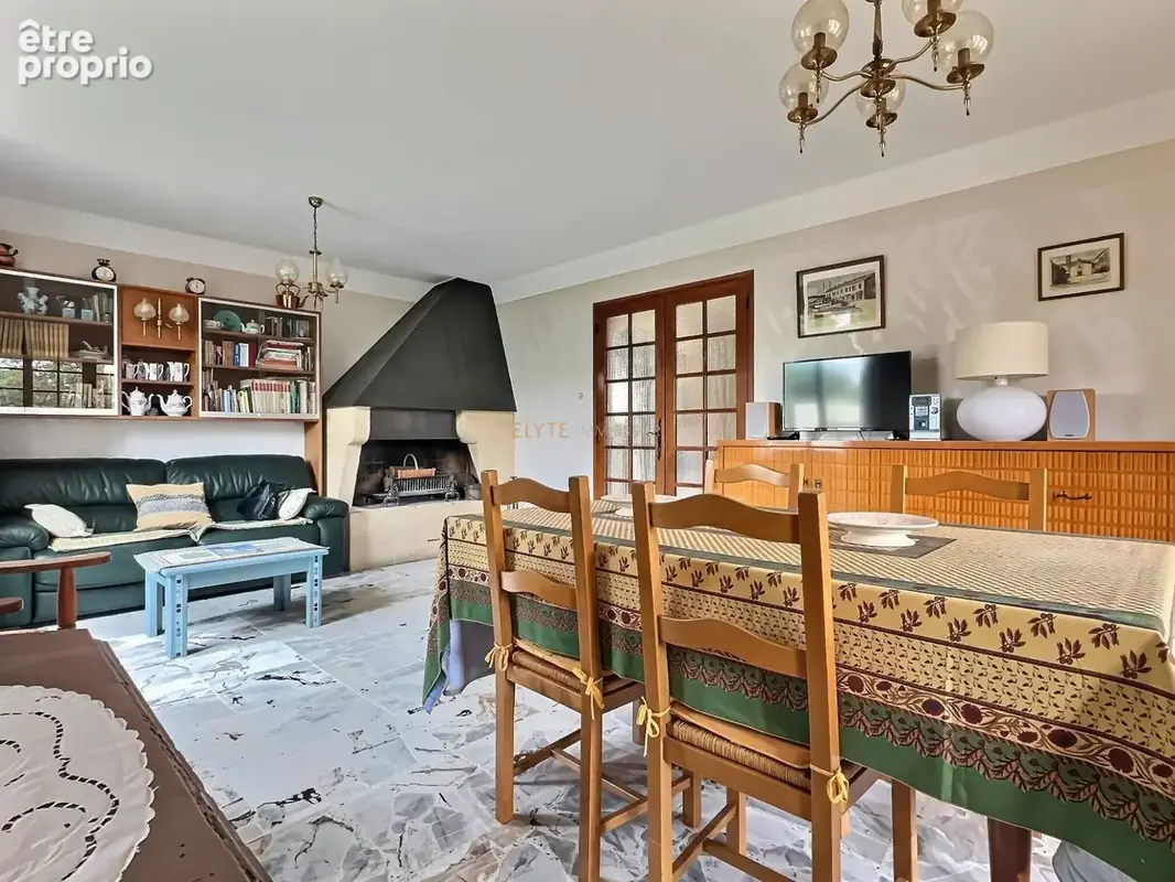 Maison 7 pièces 150 m² à vendre à Saint-Chamas (13250) - photo 6