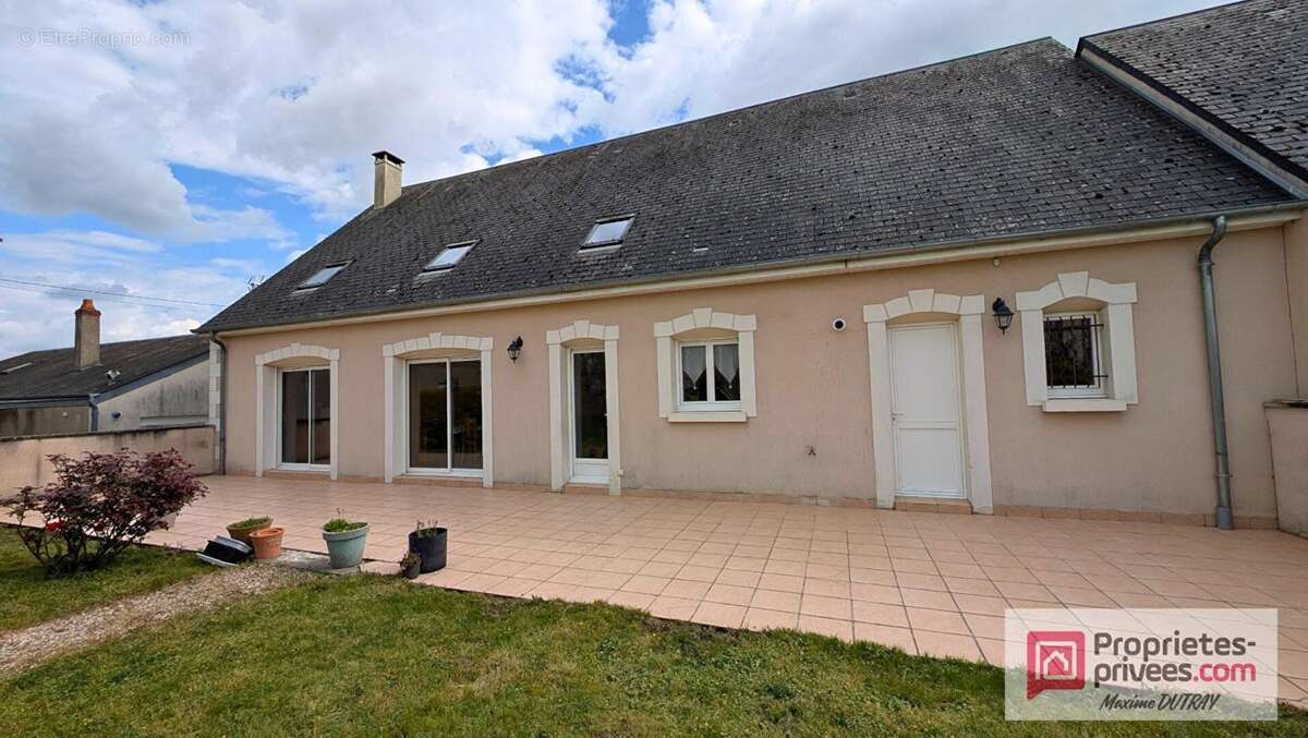 Maison à CHATEAU-RENAULT