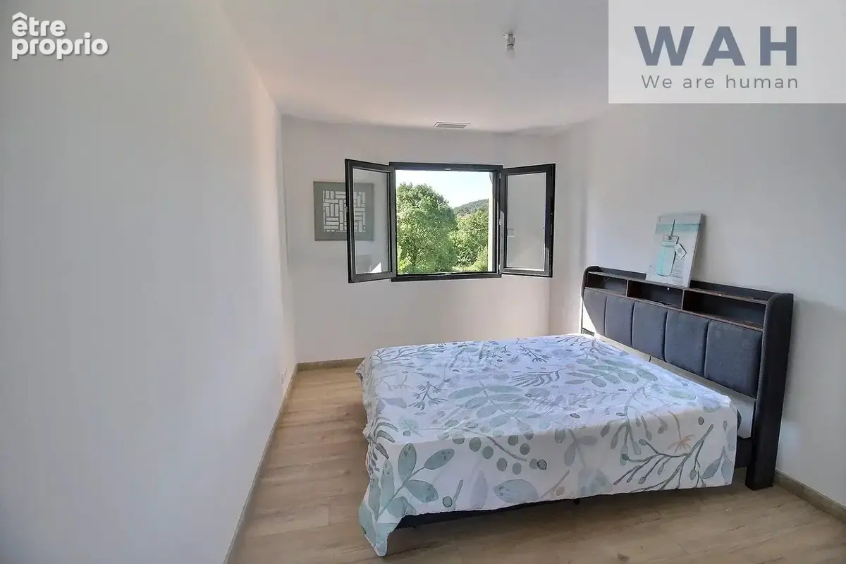 Vente villa 6 pieces, 5 chambres, garage, piscine - 34380 sa - photo 12