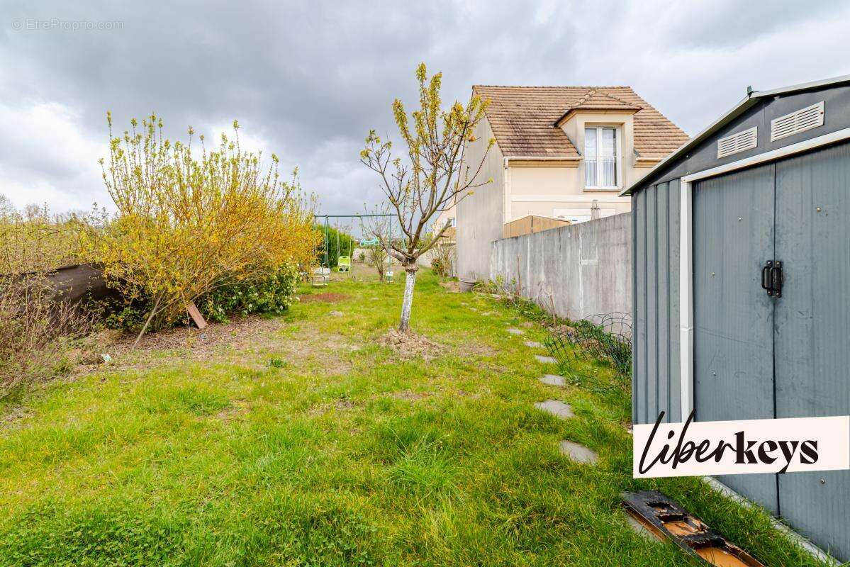 Maison à BALLAINVILLIERS