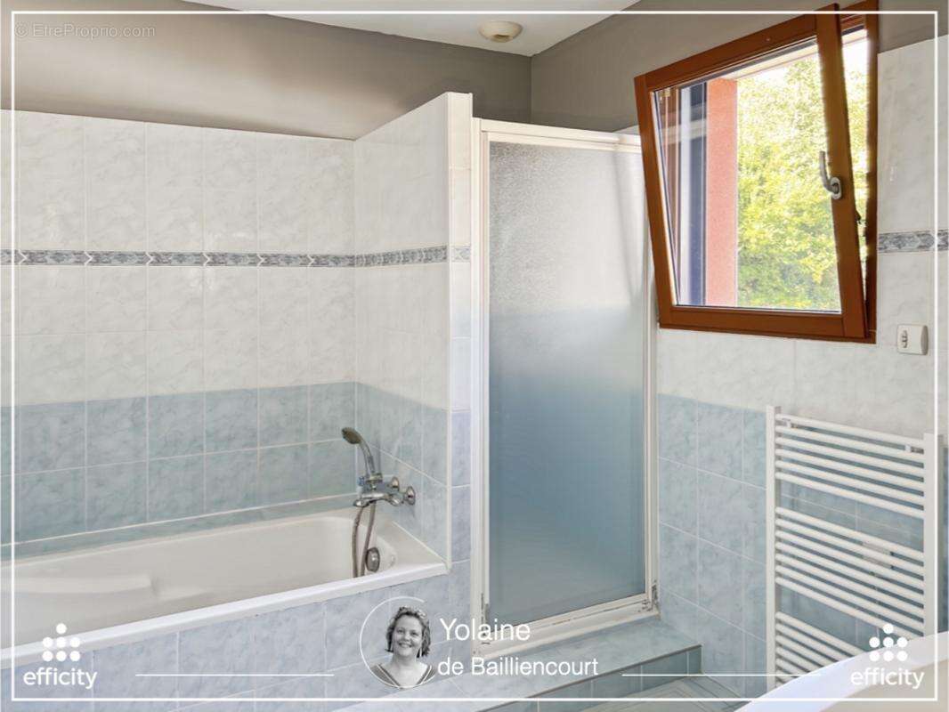 Maison 210 m² à Vitre  - photo 7