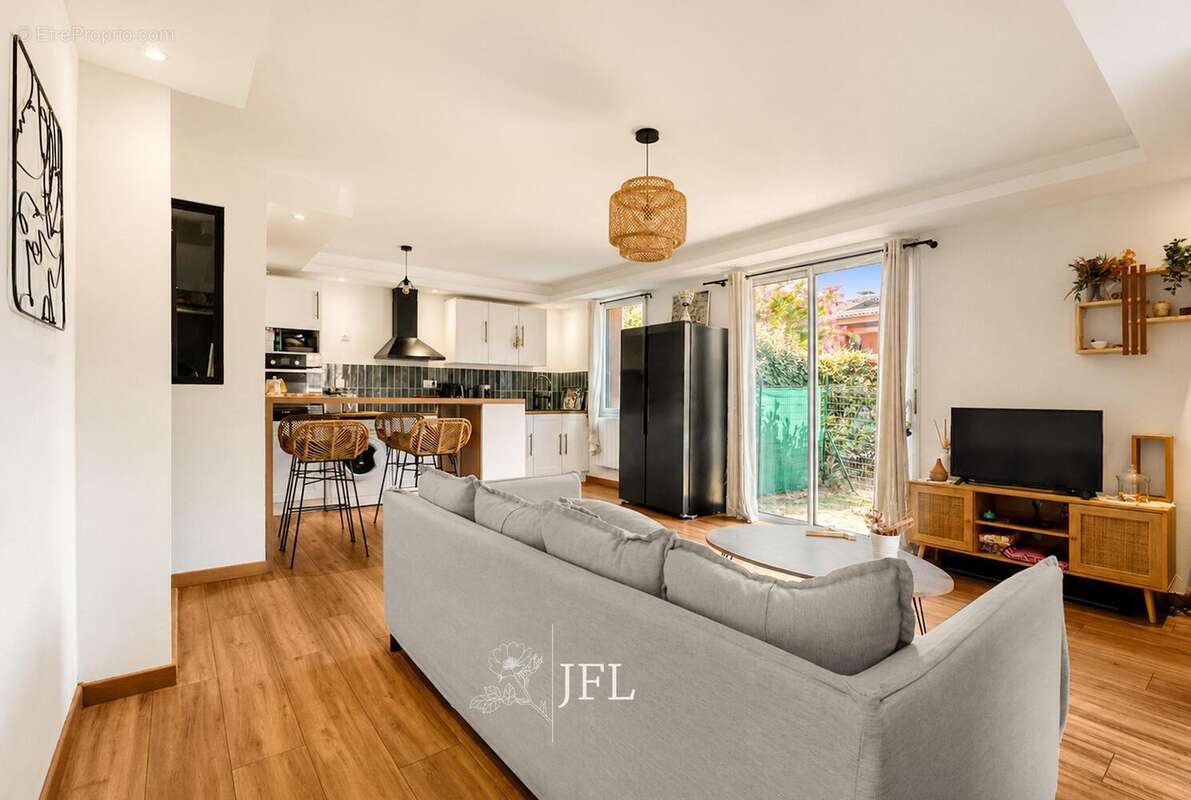 Appartement 44 m² à Castelnau-D'estretefonds  - photo 3