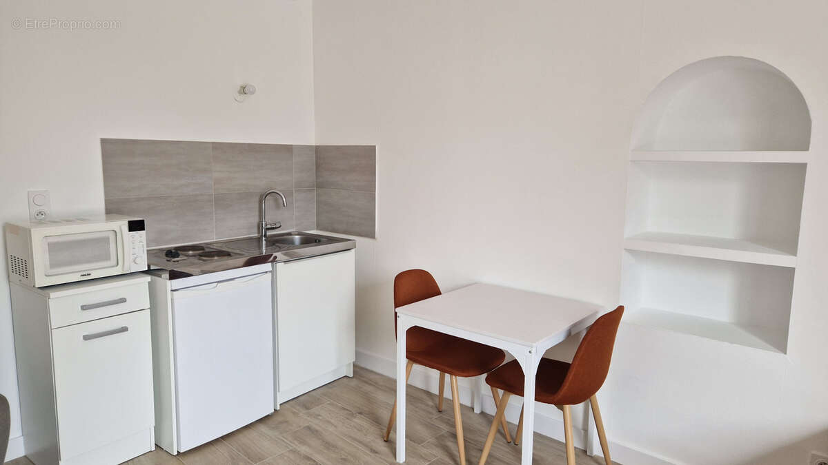 Maison à AVIRE