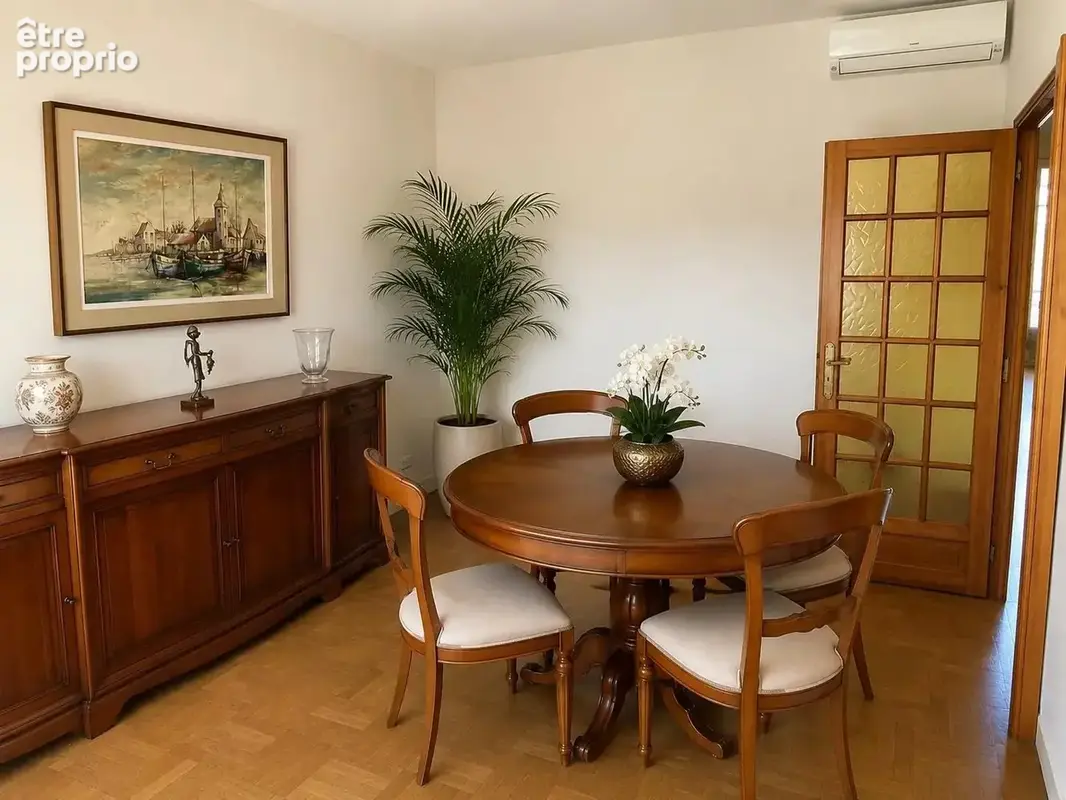 Liberation a 100m de la place - f3 78m² balcons - photo 10