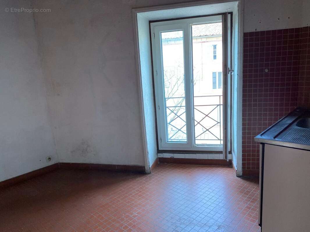 Appartement 46 m² à Aubenas  - photo 7