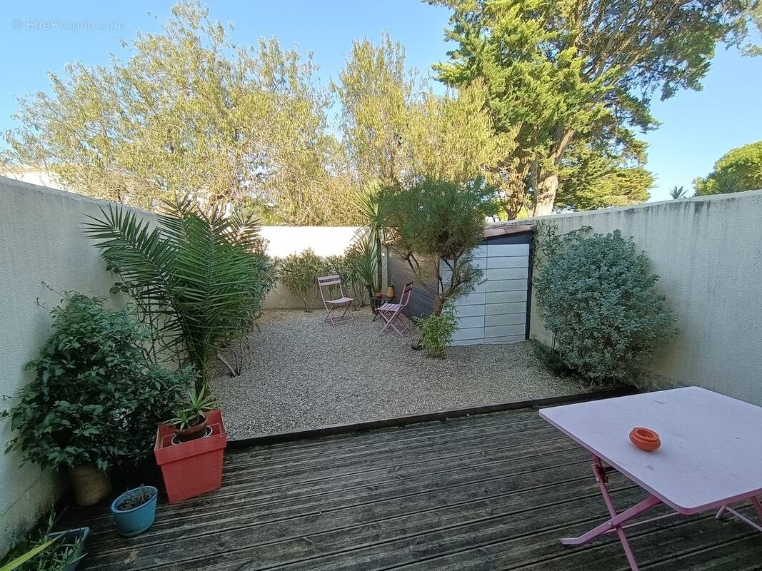 Appartement à LA FLOTTE