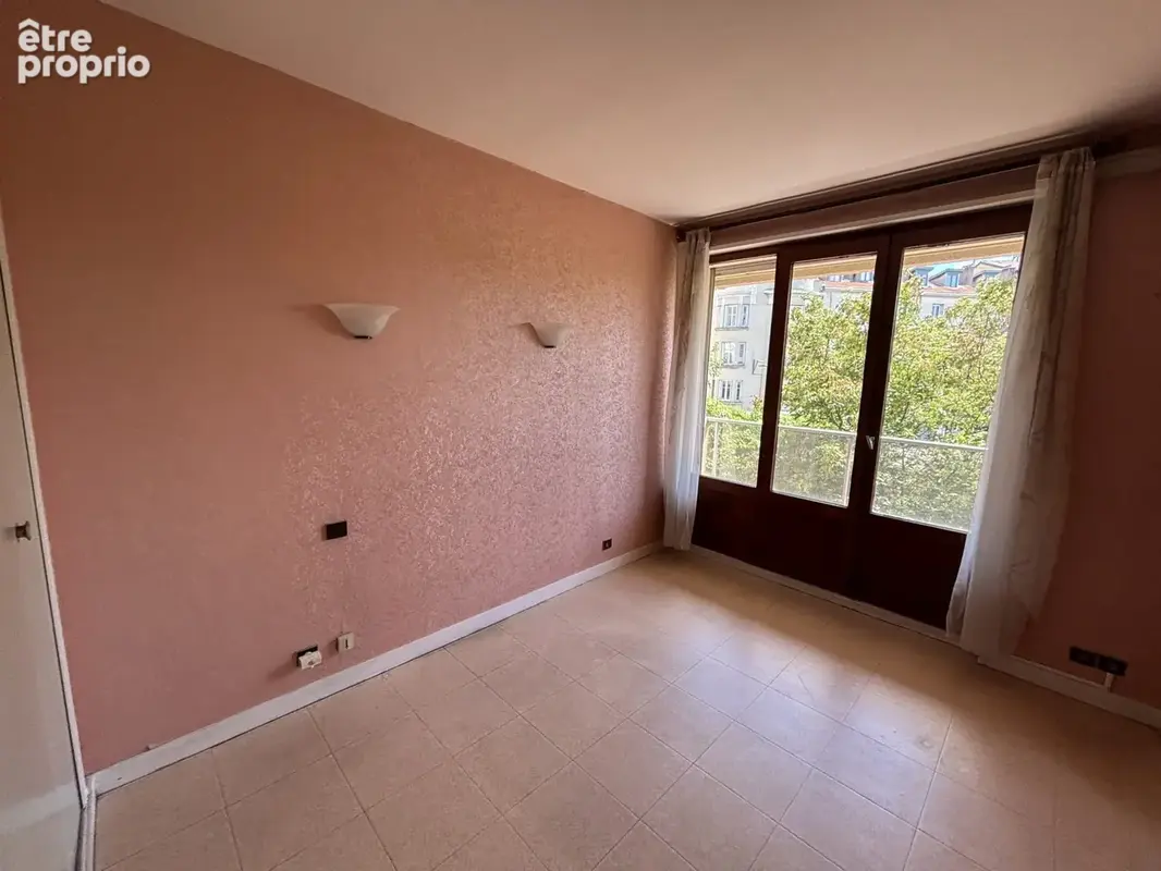 Appartement 2 pièces 52 m² à vendre à Saint-Etienne (42000) - photo 8