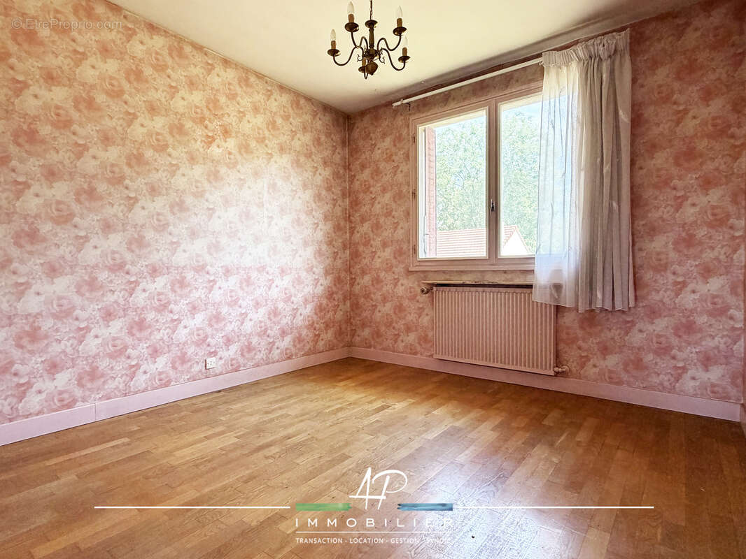 LUX   Une maison à révéler, dans un environnement agréable - photo 6