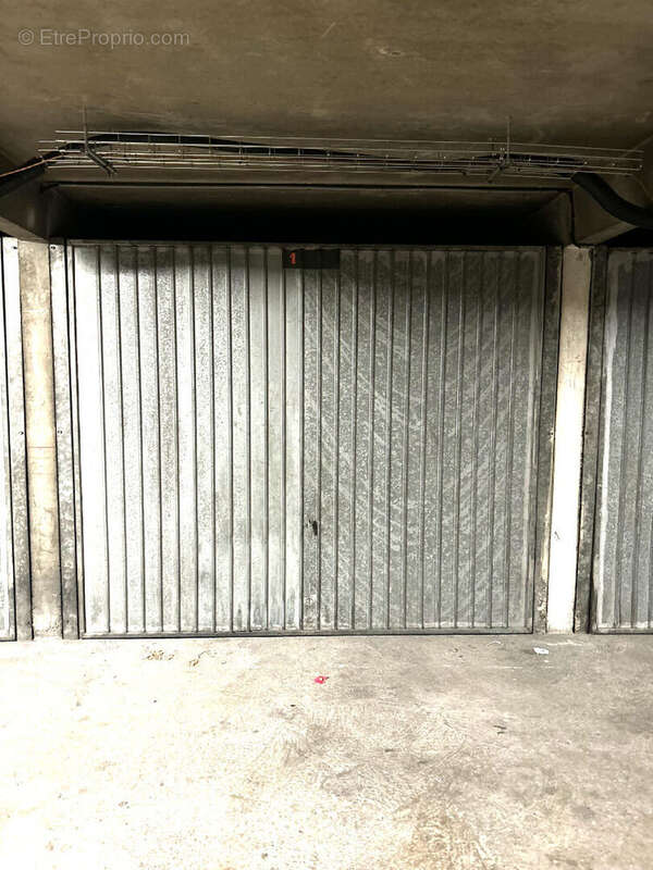 Parking à LYON-2E