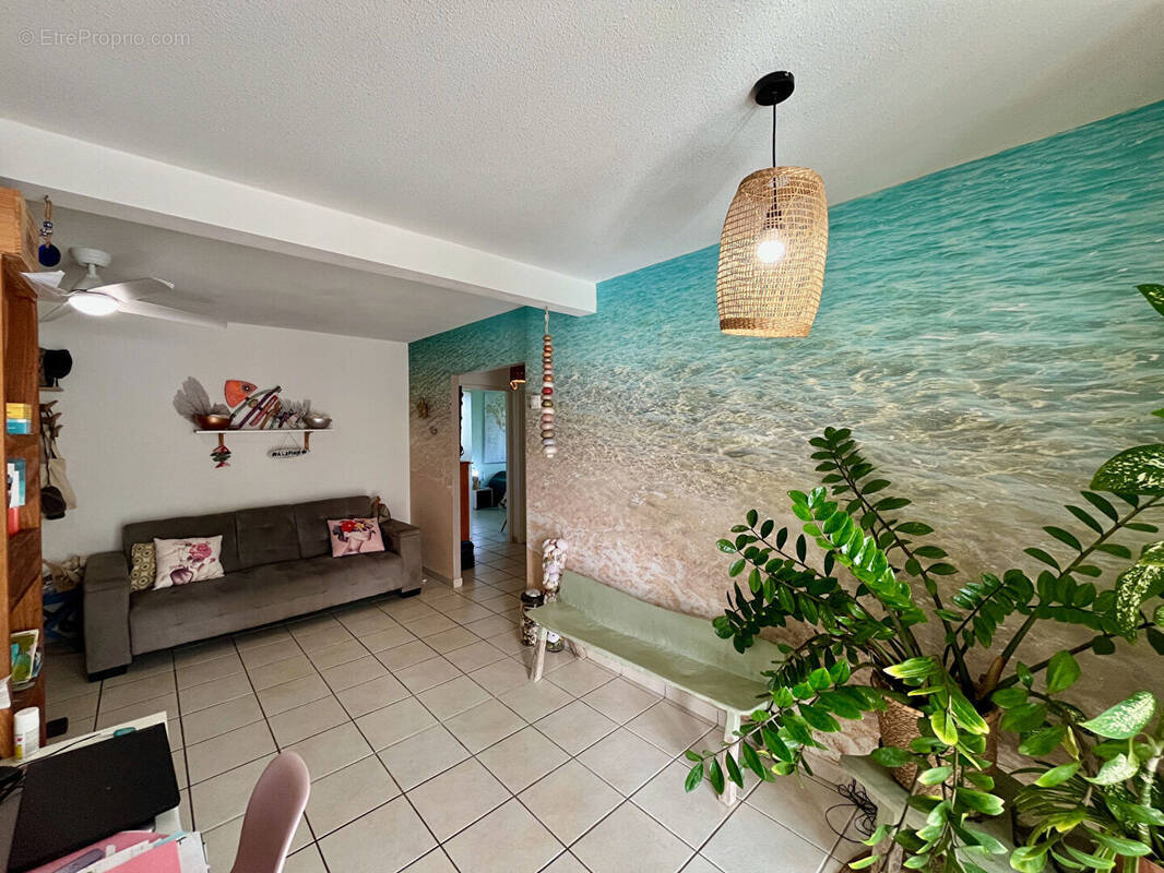 Appartement à SAINTE-LUCE