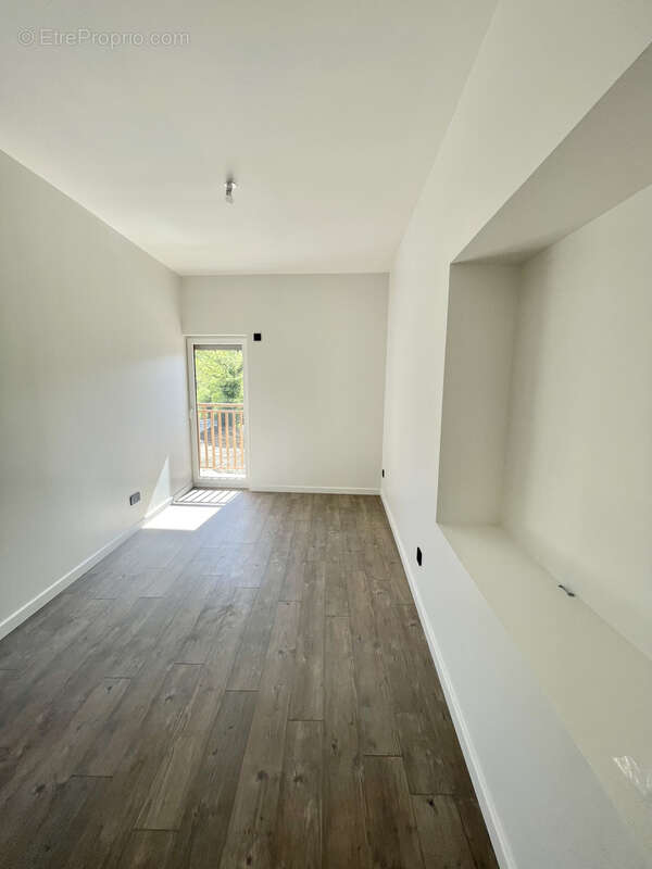 Appartement à COGNIN