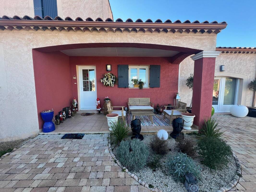 Photo 1 - Maison à FORCALQUIER