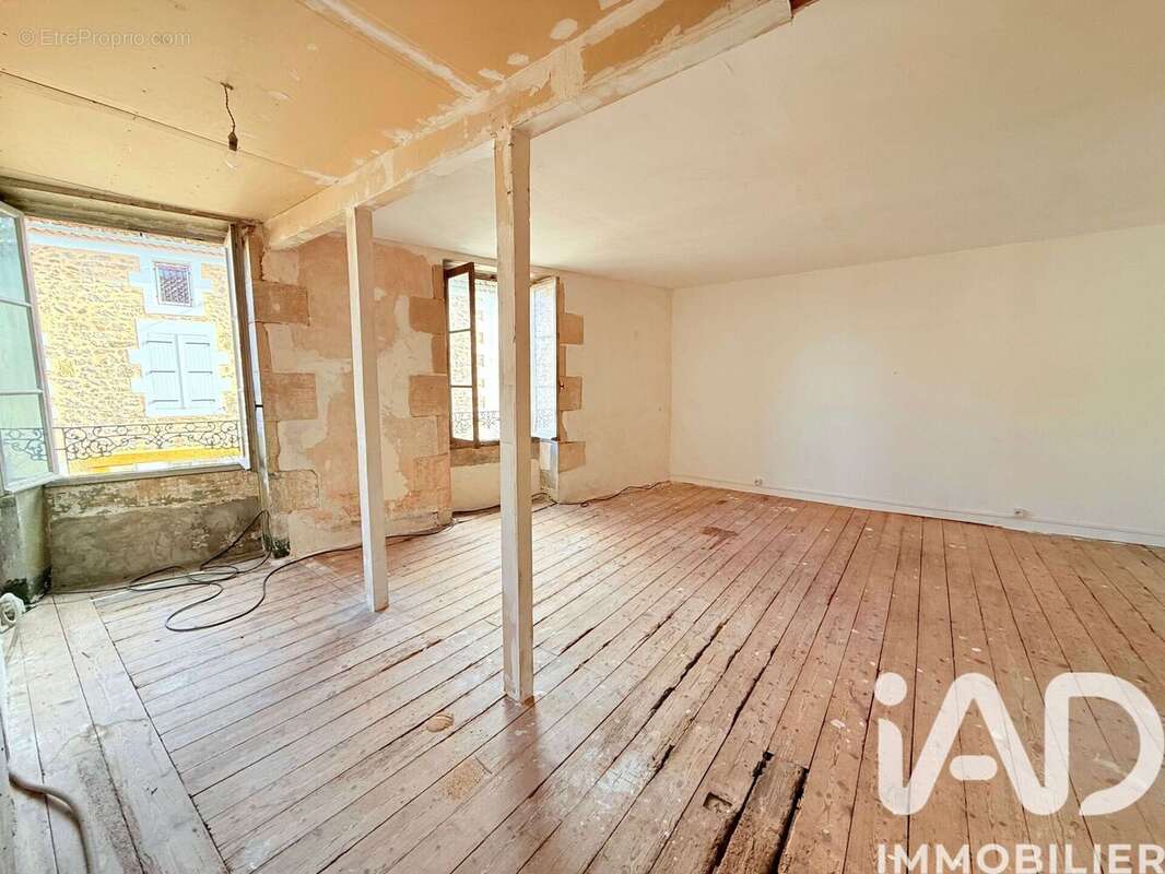 Photo 6 - Maison à AVAILLES-LIMOUZINE