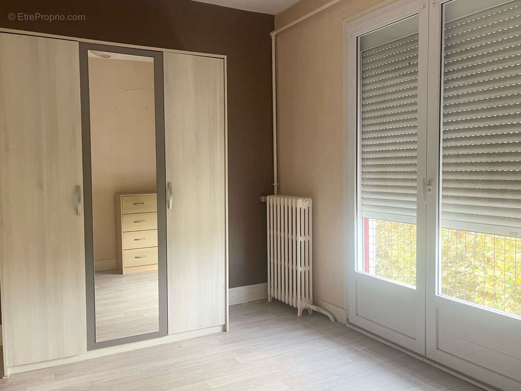 Appartement à SAINT-ASTIER