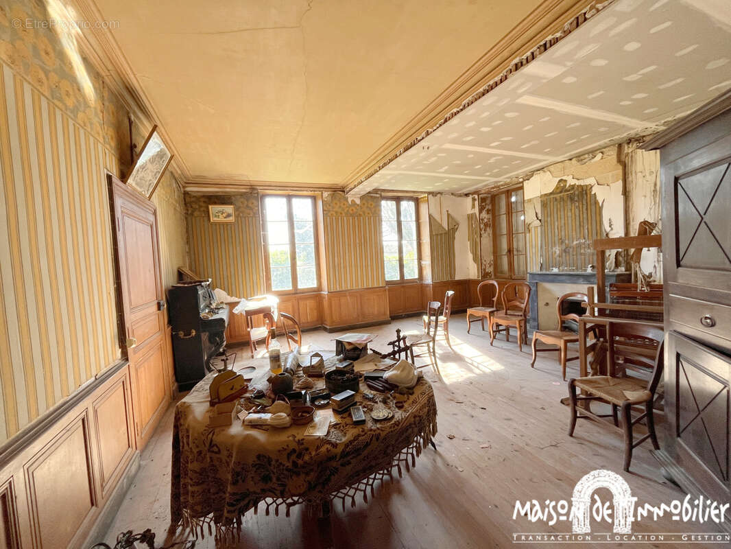 Maison à SAINT-MARTIAL-SUR-NE
