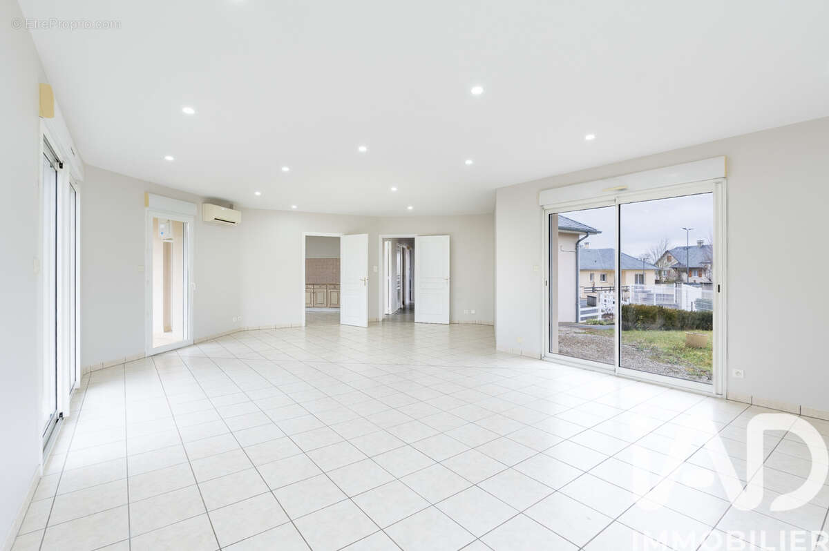 Photo 6 - Maison à LUC-LA-PRIMAUBE