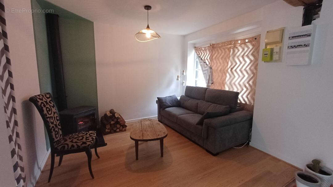 Maison à EGUZON-CHANTOME