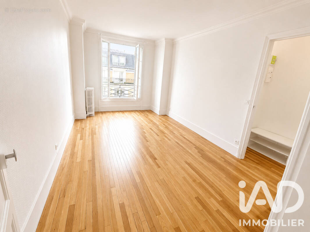 Photo 1 - Appartement à PARIS-17E